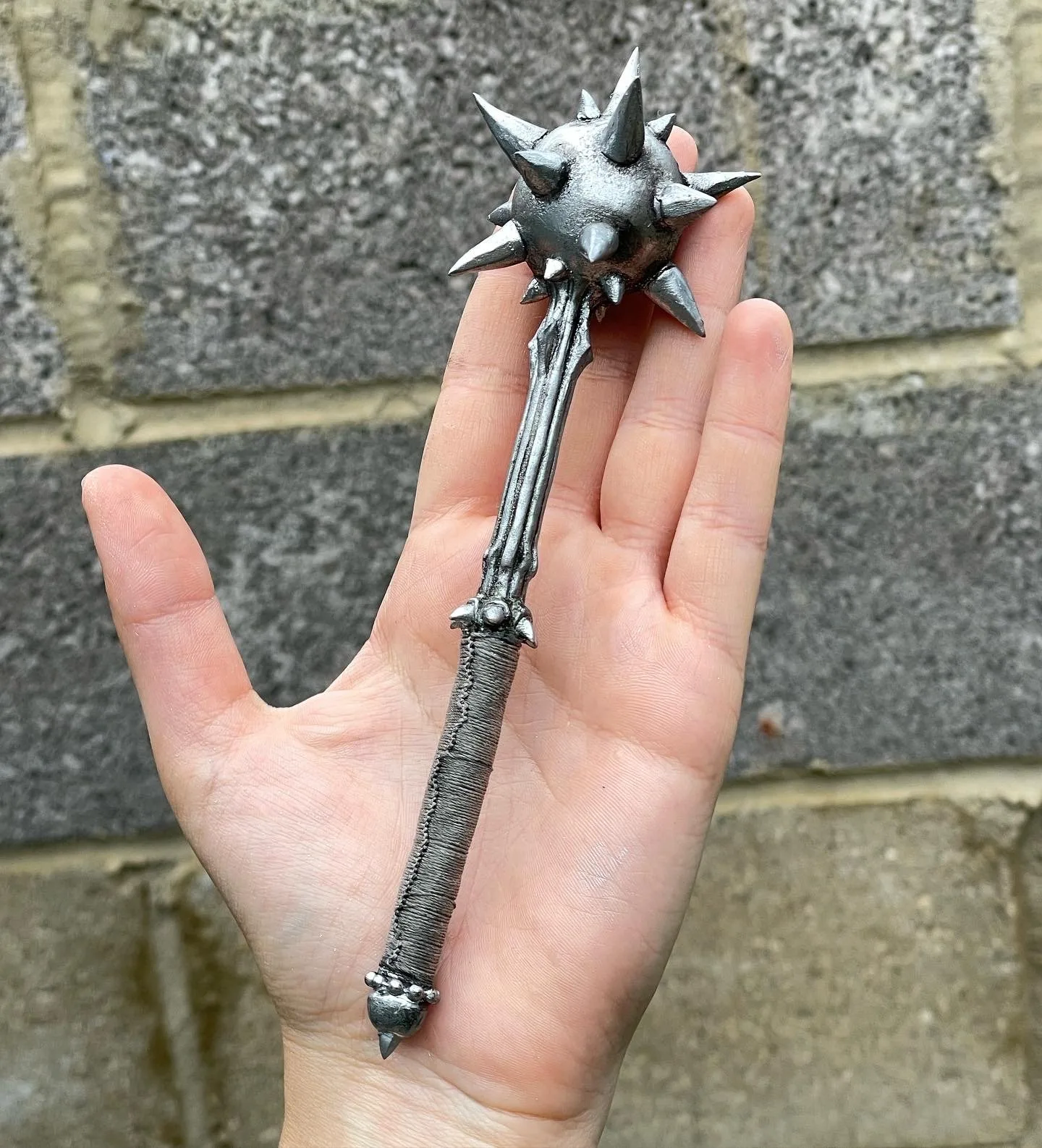 Miniature mace